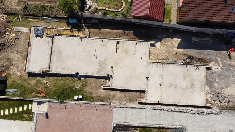 Stavba Zavar – pripravená základová plocha